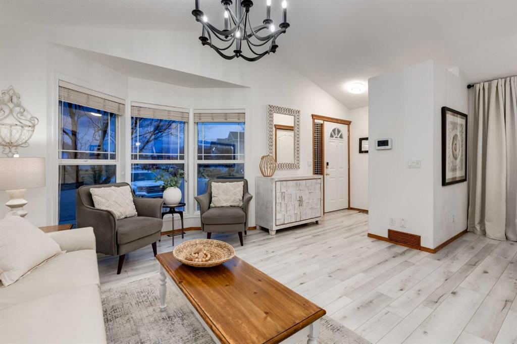 Fifth View of 117 CRAMOND Crescent SE, Cranston, Calgary, Alberta, T3M 1B8