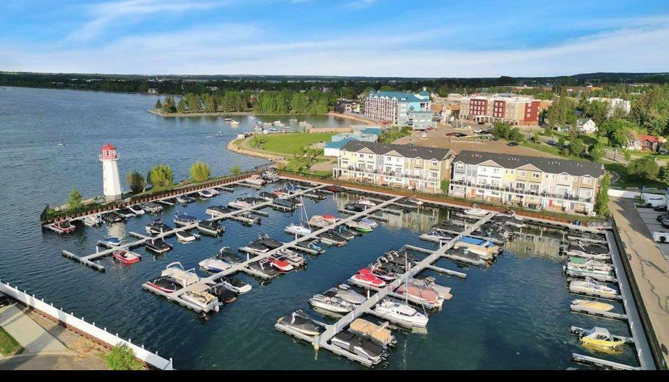 #147 D16, 5230 Lakeshore Drive , A2287397, Alberta,