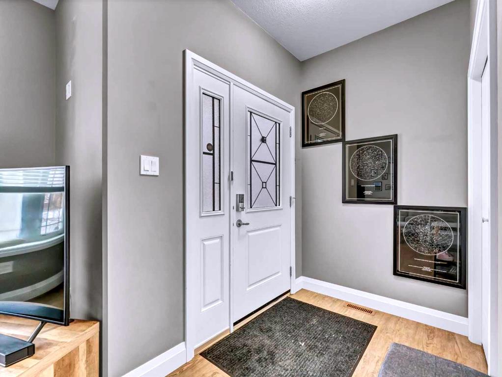 Fifth View of 41 Somerside Gate SE, Southland, Medicine Hat, Alberta, T1B0M1