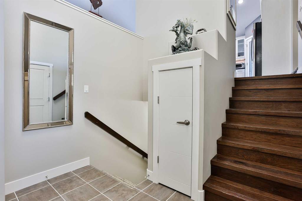 Third View of 517 Sixmile Crescent S, Southgate, Lethbridge, Alberta, T1K 5X2