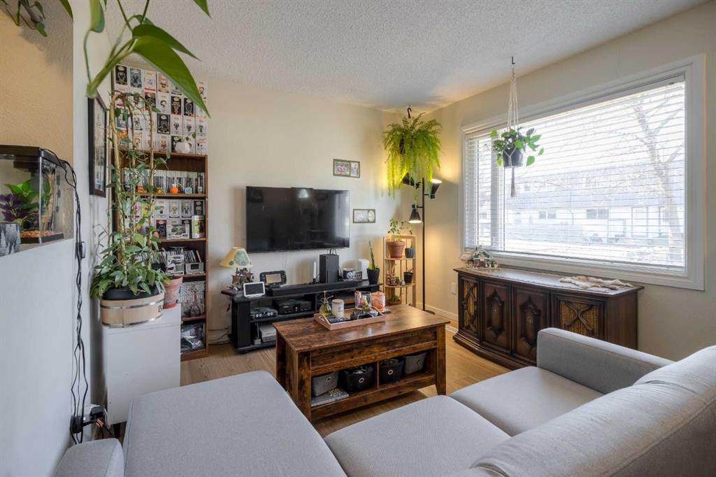 Fifth View of 36, 1601 23 Street N, Park Meadows, Lethbridge, Alberta, T1H4M9