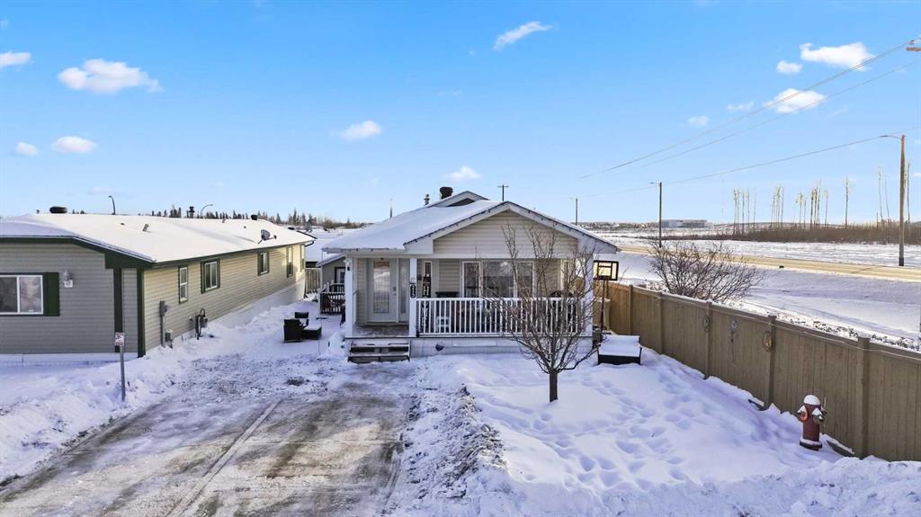 213 Waterhouse Street , A2287610, Alberta,