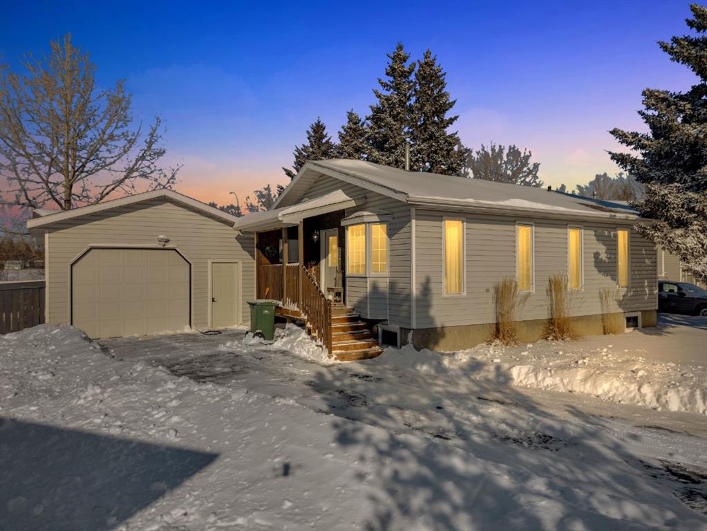 Third View of 6116 52 StreetClose , North End, Ponoka, Alberta, T4J 1E8