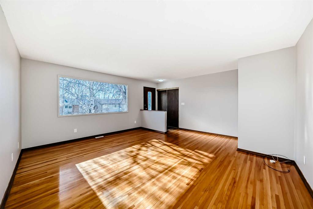 Fourth View of 244 Huntridge Road NE, Huntington Hills, Calgary, Alberta, T2K 4B6