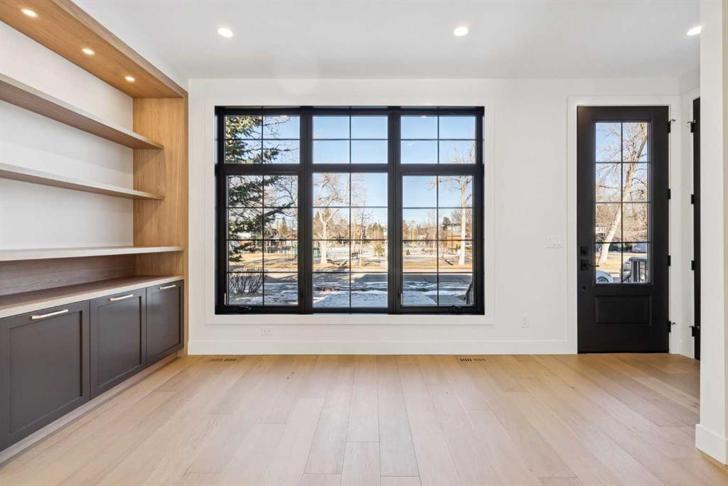 Fifth View of 607 29 Avenue NW, Mount Pleasant, Calgary, Alberta, T2M2M8