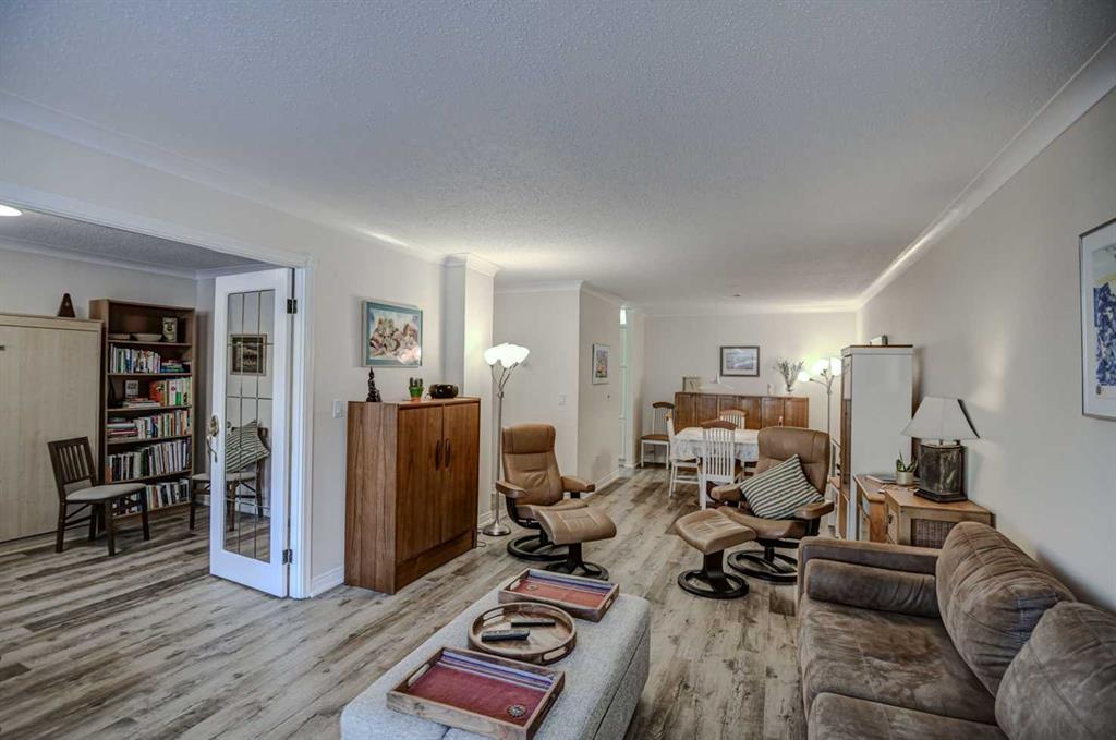 Third View of 105, 521 57 Avenue SW, Windsor Park, Calgary, Alberta, T2V 4N5