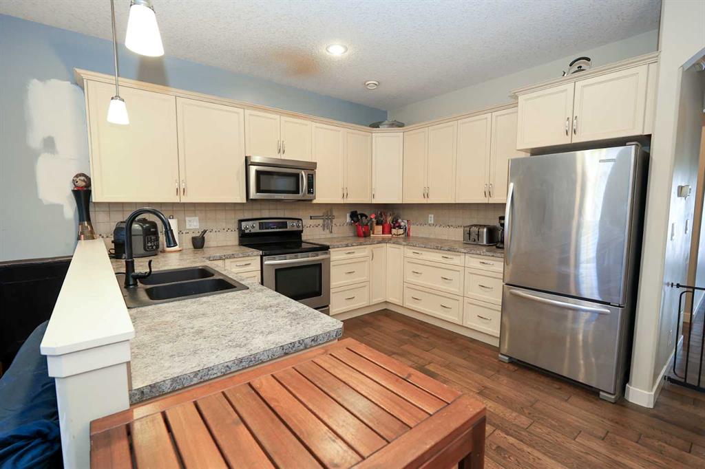 Fourth View of 6 Shaw Close , Sunnybrook South, Red Deer, Alberta, T4R 0L3