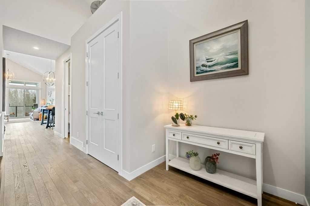 Fourth View of 12554 Crestmont Boulevard SW, Crestmont, Calgary, Alberta, T3B 6J5