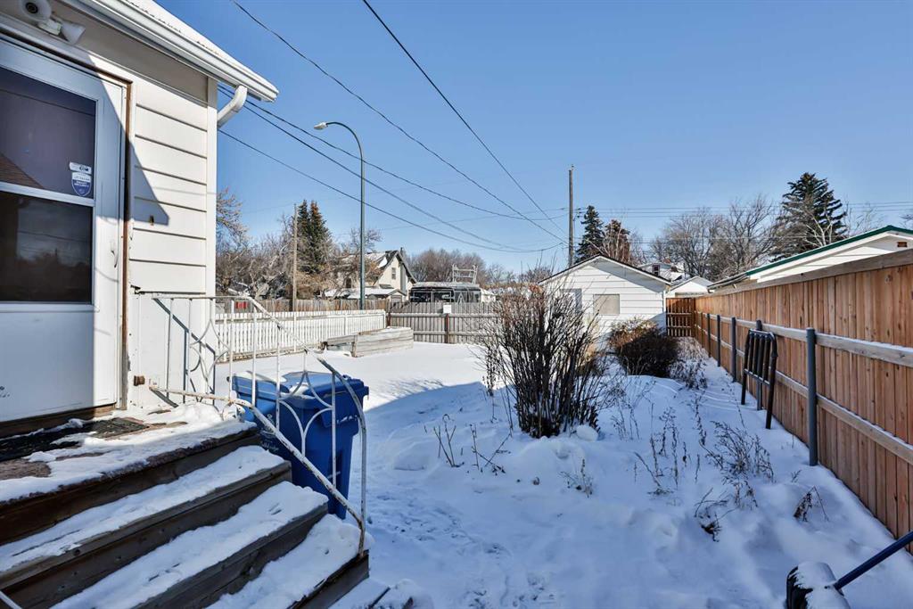 Fourth View of 431 12B Street N, Senator Buchanan, Lethbridge, Alberta, T1H2L3