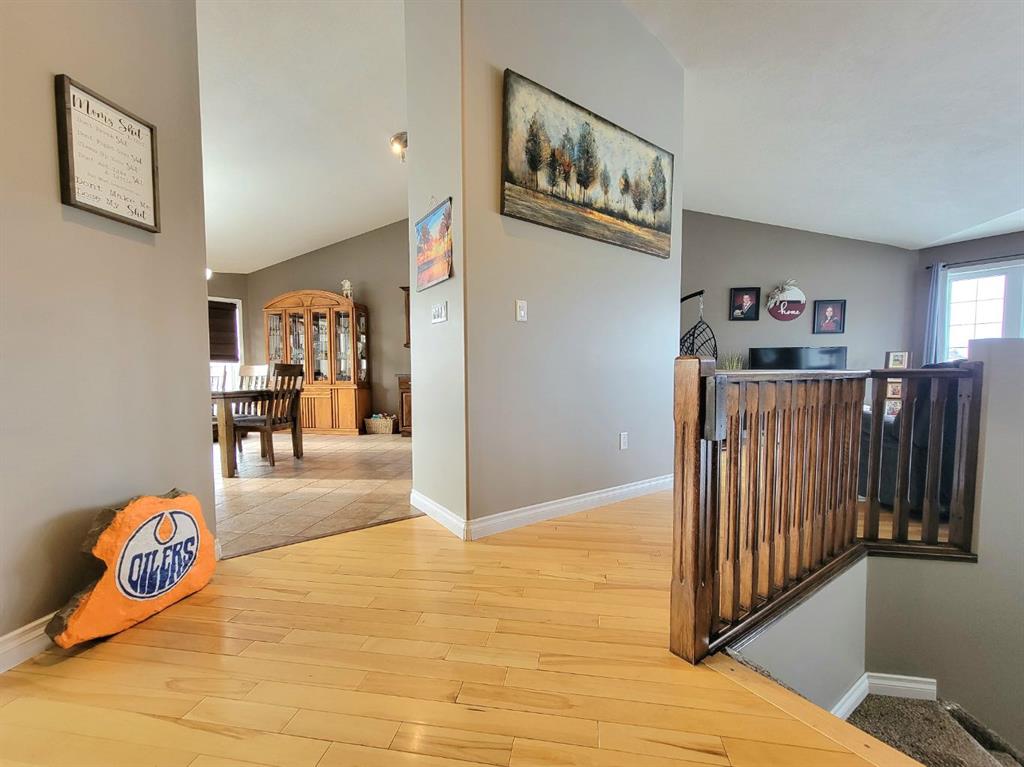 Fourth View of 1056 10 Street , N/A, Beaverlodge, Alberta, T0H 0C0