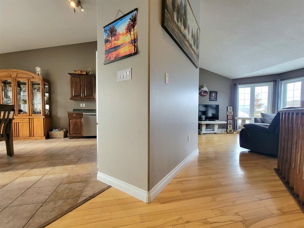 Fifth View of 1056 10 Street , N/A, Beaverlodge, Alberta, T0H 0C0