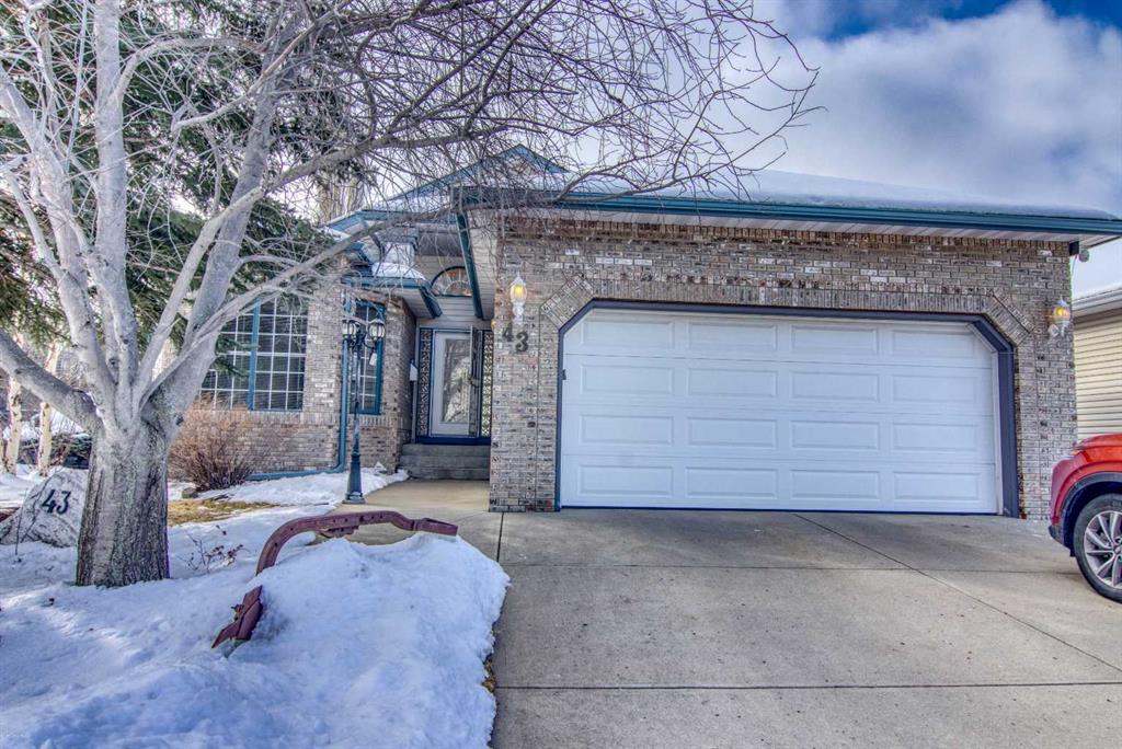 MLS® listing #108744784 for sale located at 43 Valley Ridge Green NW
