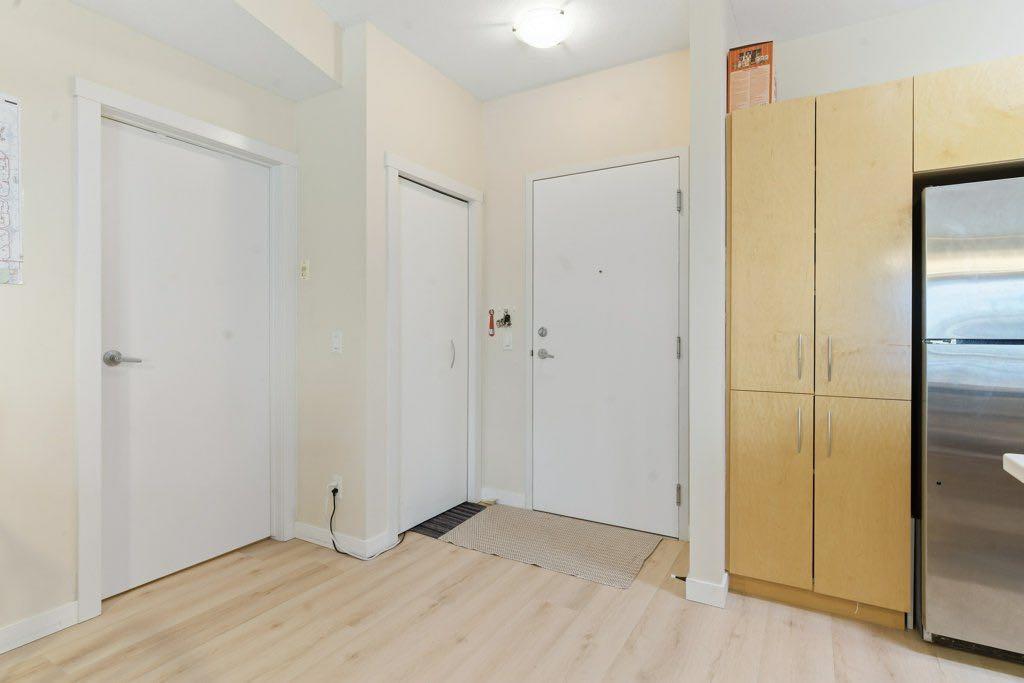 Fifth View of 210, 69 Springborough Court SW, Springbank Hill, Calgary, Alberta, T3H 5V5