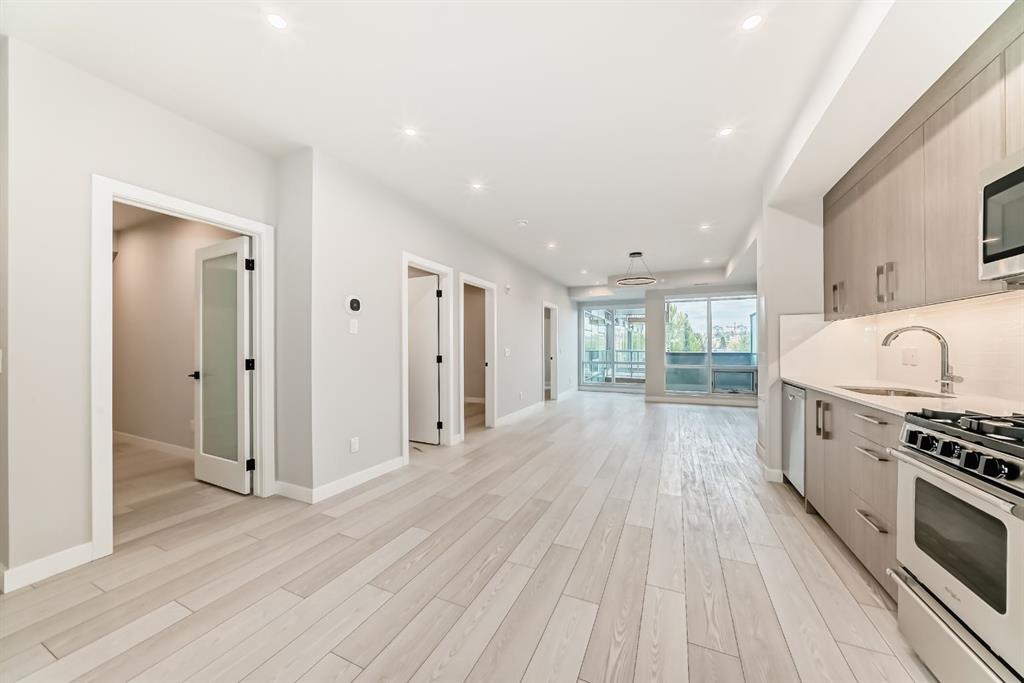 Fifth View of 325, 110 18A Street NW, West Hillhurst, Calgary, Alberta, T2N5G5