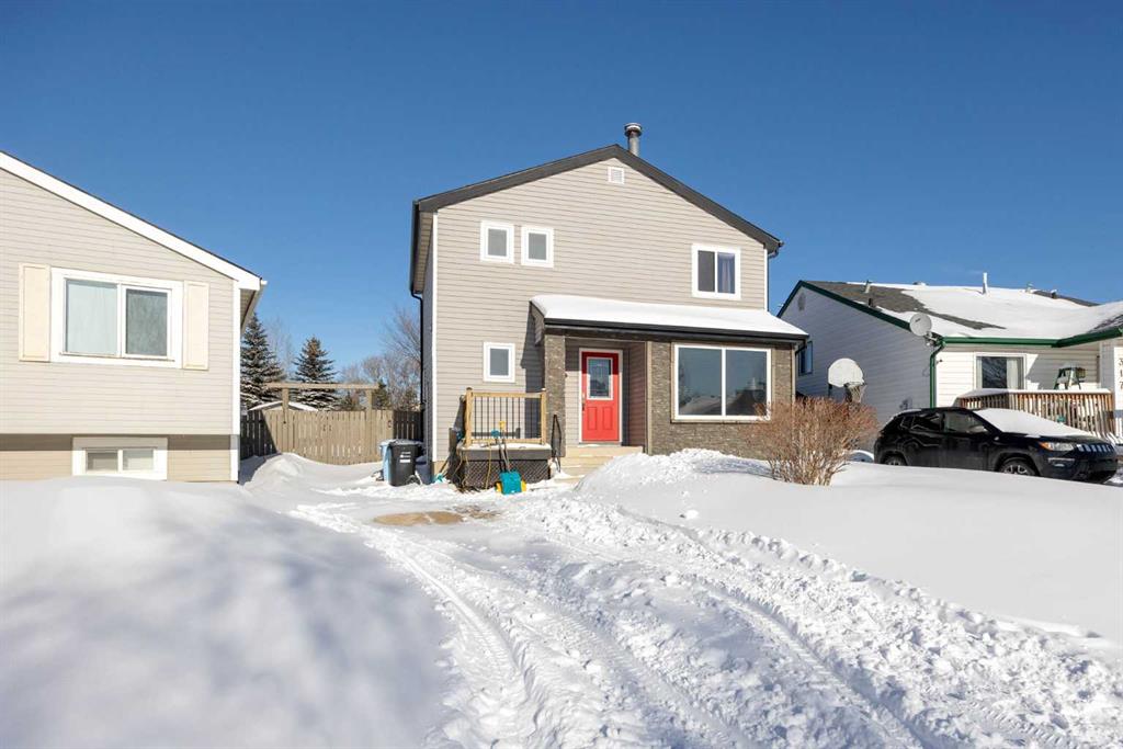 Third View of 321 Bird Crescent , Thickwood, Fort McMurray, Alberta, T9H 4T4