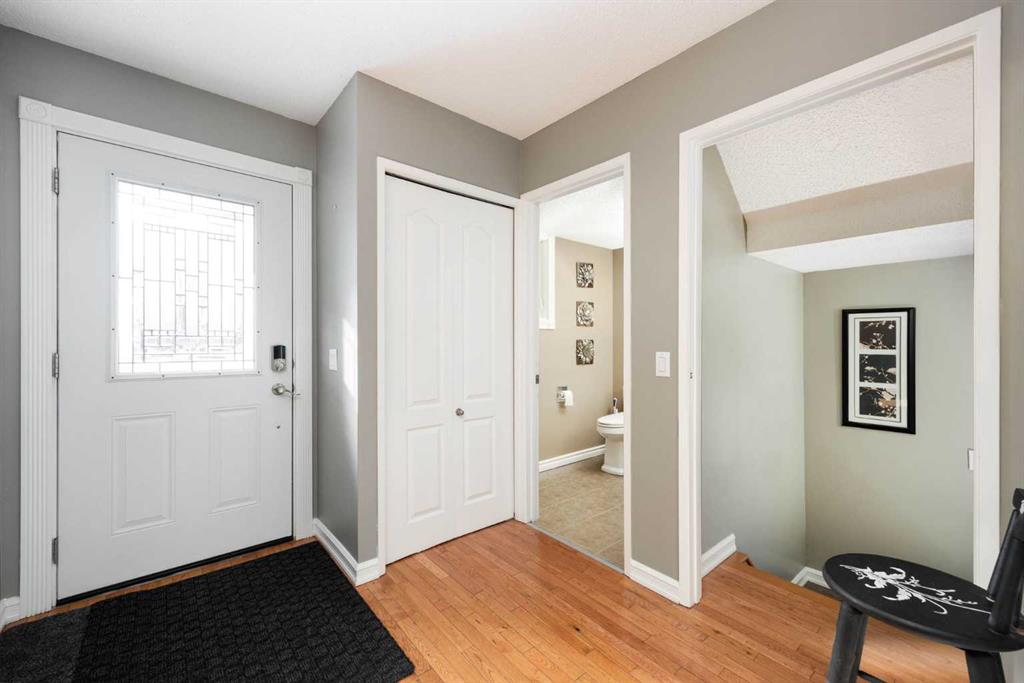 Fourth View of 321 Bird Crescent , Thickwood, Fort McMurray, Alberta, T9H 4T4