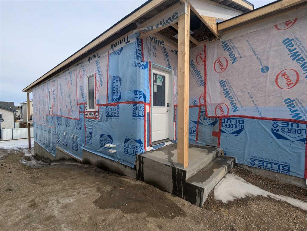 Fifth View of 98 Sunwood Crescent SW, SW Southridge, Medicine Hat, Alberta, T1B 4Y6