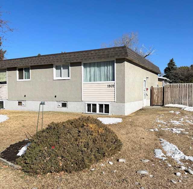 Second View of 1801 20 Street N, Winston Churchill, Lethbridge, Alberta, T1H4B5