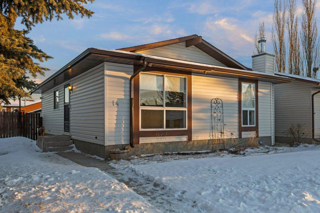 Second View of 14 Sunnyside Place SE, Summerhill, Airdrie, Alberta, T4B1S4
