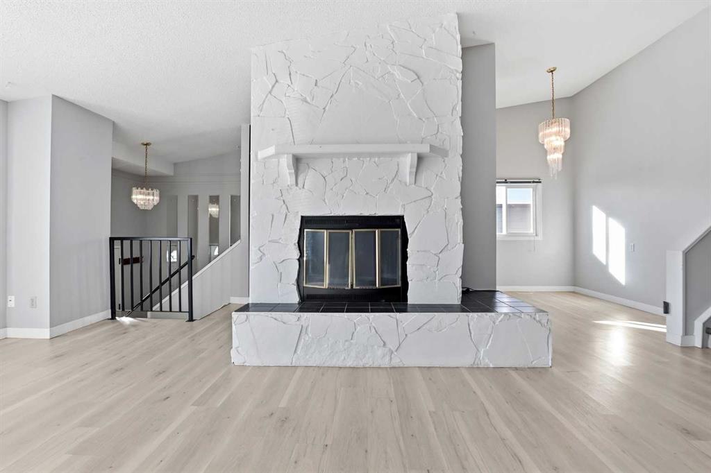 Fifth View of 46 Duncan Crescent , Deer Park Village, Red Deer, Alberta, T4R 1W4