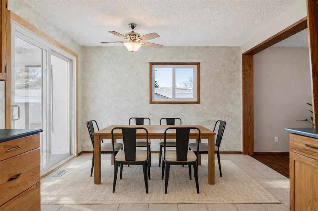 Fifth View of 125 Big Springs Drive SE, Big Springs, Airdrie, Alberta, T4A 1K3