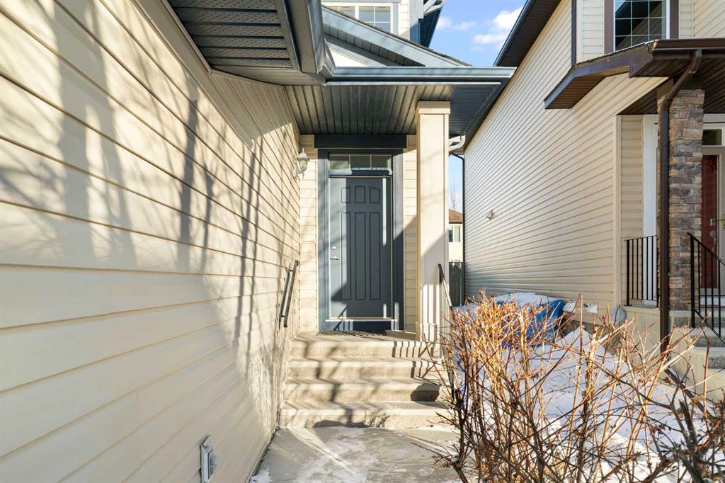 Third View of 116 Brightoncrest Manor SE, New Brighton, Calgary, Alberta, T2Z 1A3