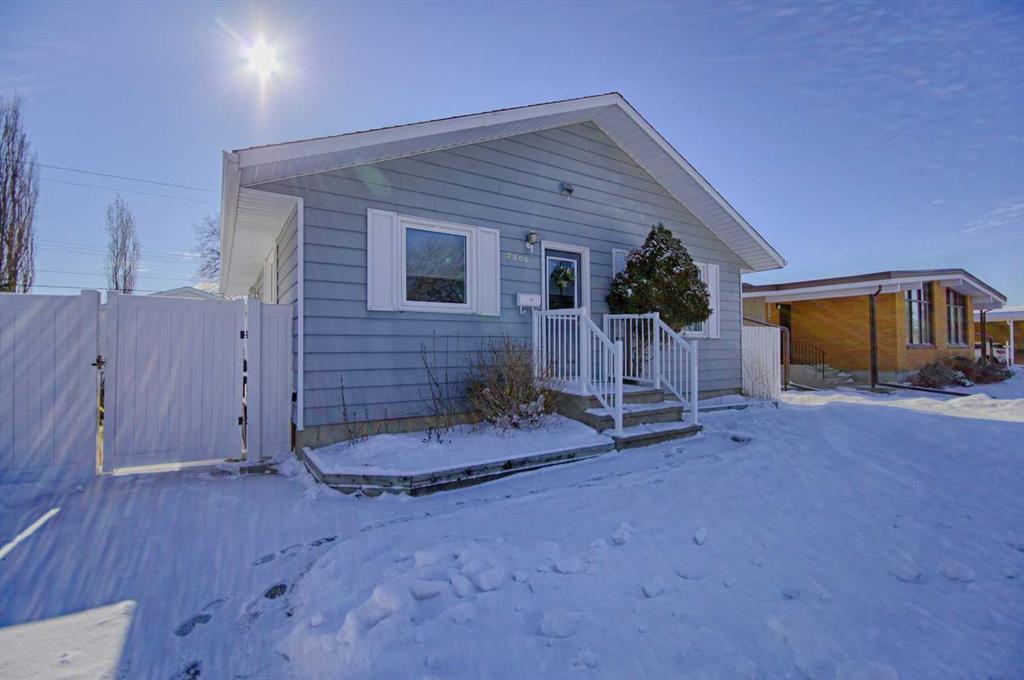 Second View of 2306 15 Avenue S, Agnes Davidson, Lethbridge, Alberta, T1K 0X6