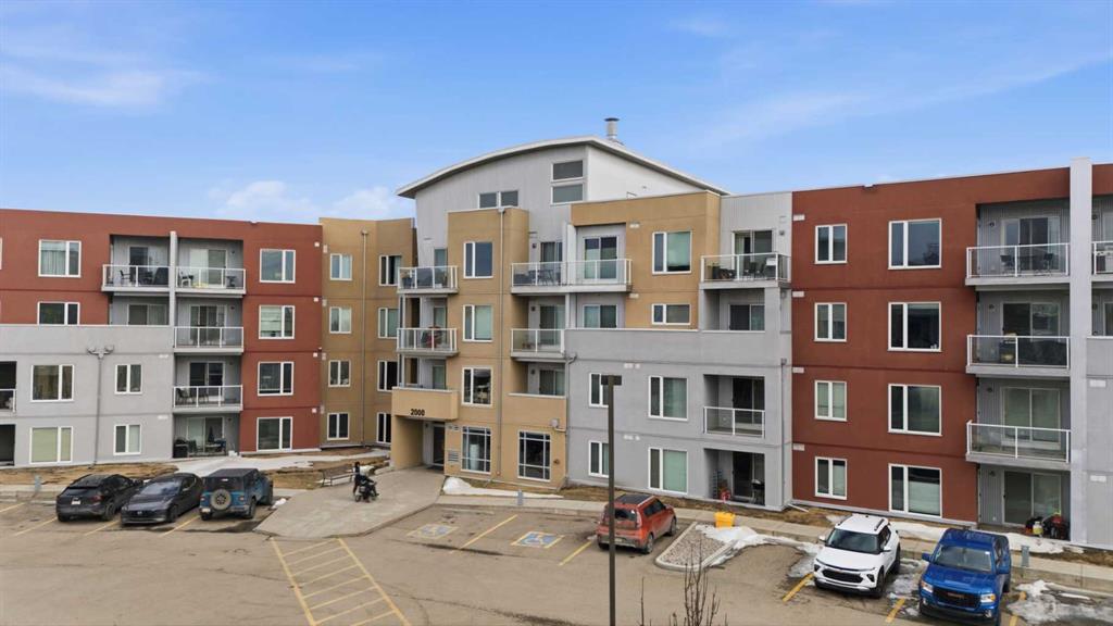 2421, 604 East Lake Boulevard NE, A2288489, Alberta,