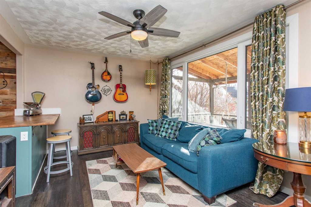 Third View of 3738 45 Street , Eastview, Red Deer, Alberta, T4N1J4