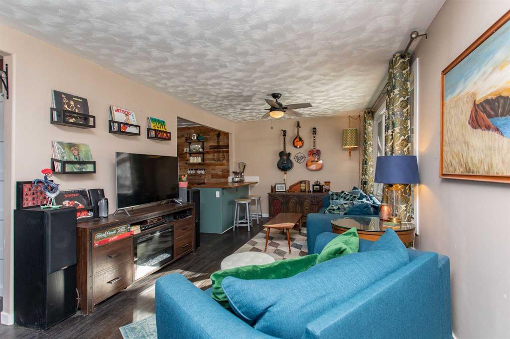 Fourth View of 3738 45 Street , Eastview, Red Deer, Alberta, T4N1J4