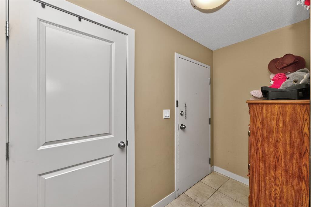 Fourth View of 1303, 6118 80 Avenue NE, Saddle Ridge, Calgary, Alberta, T3j 1B3