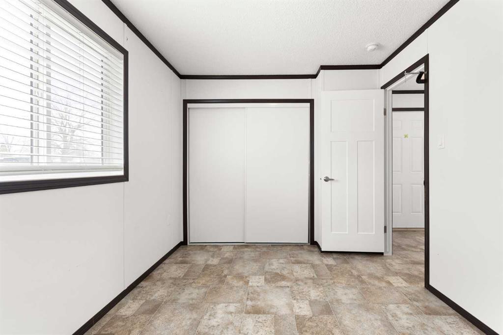 Fifth View of 99 Anson Avenue SW, SW Hill, Medicine Hat, Alberta, T1A 7Z9