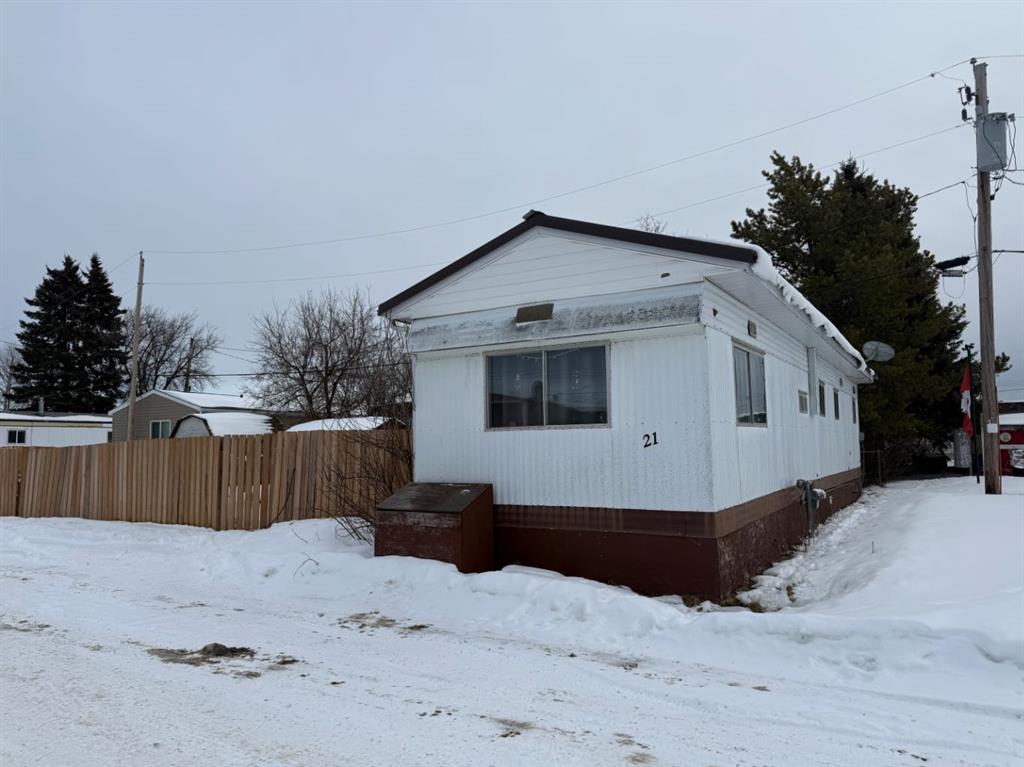 Third View of 21 Westview Mobile Home Park  , NONE, Whitecourt, Alberta, T7S 1K4