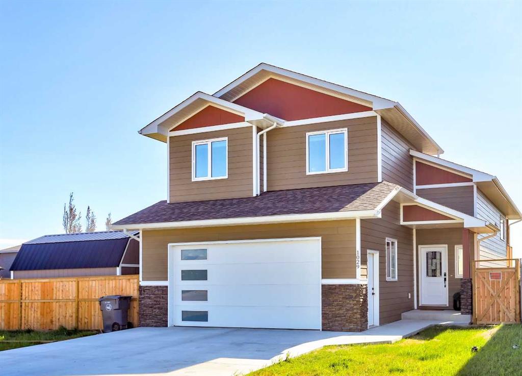 1029 Livingston Way , A2288778, Alberta,