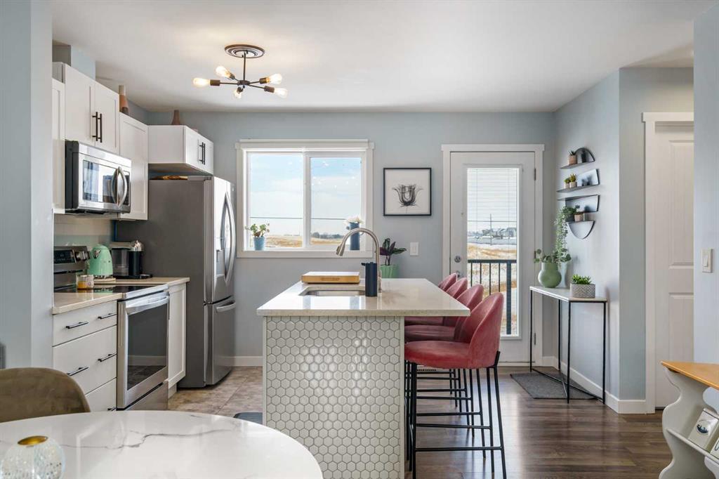 Fifth View of 381 Copperpond Landing SE, Copperfield, Calgary, Alberta, T2Z 1G6