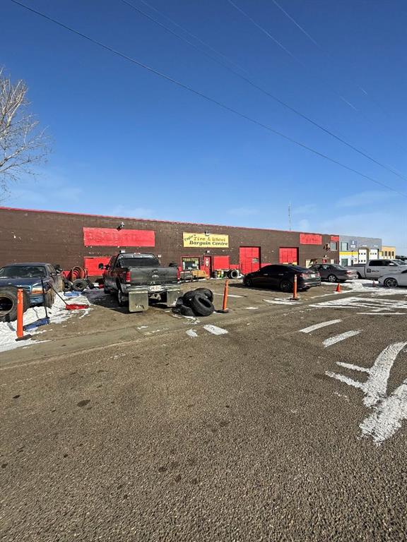 Second View of Unit 1, 1621 Highway Avenue SE, Redcliff Industrial, Redcliff, Alberta, T0J 2P0