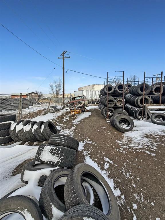 Fifth View of Unit 1, 1621 Highway Avenue SE, Redcliff Industrial, Redcliff, Alberta, T0J 2P0