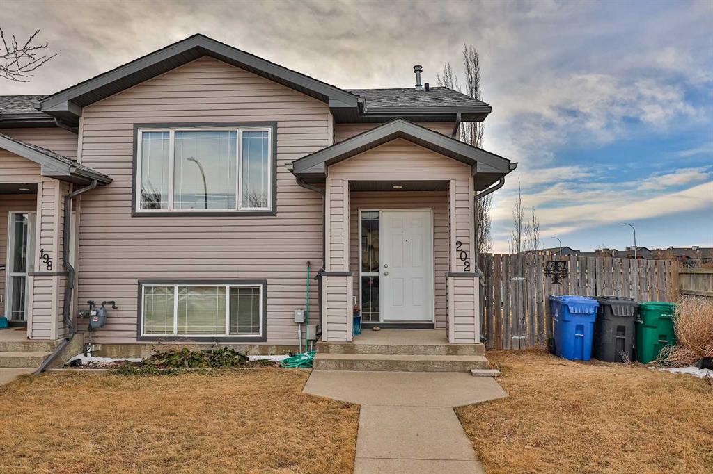 Second View of 202 Blackfoot Boulevard W, Indian Battle Heights, Lethbridge, Alberta, T1K 7Z2