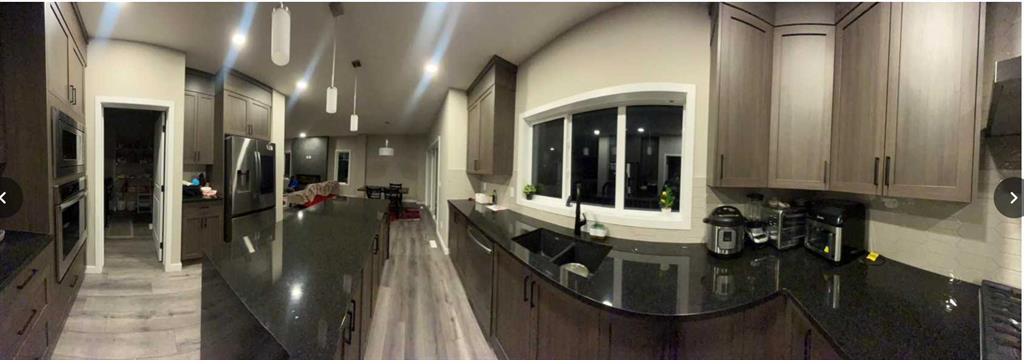 Fourth View of 200 Lucas Gardens NW, Livingston, Calgary, Alberta, T3P2R8