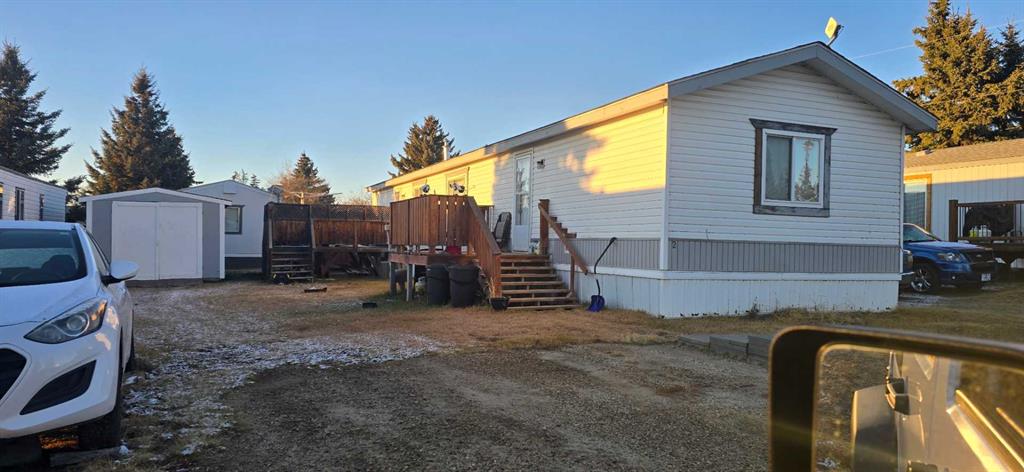 2 East Loop  , A2289003, Alberta,