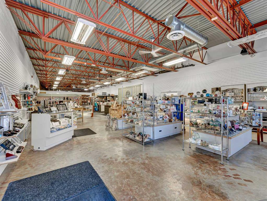 Fourth View of 101, 1601 Dunmore Road SE, Southview-Park Meadows, Medicine Hat, Alberta, T1A 1Z8