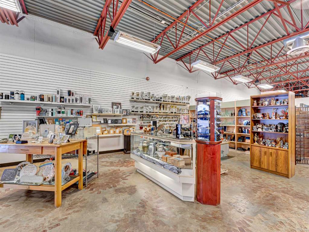 Fifth View of 101, 1601 Dunmore Road SE, Southview-Park Meadows, Medicine Hat, Alberta, T1A 1Z8