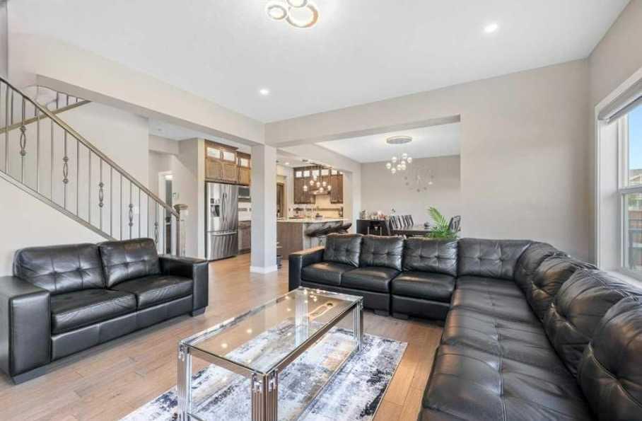 201 Aspenmere Way  , A2289078, Alberta,