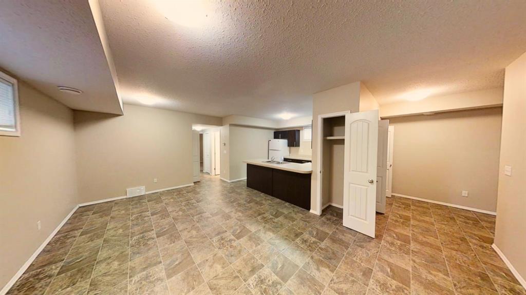 Fourth View of B, 11207 98 Street , N/A, Clairmont, Alberta, T8X5C2