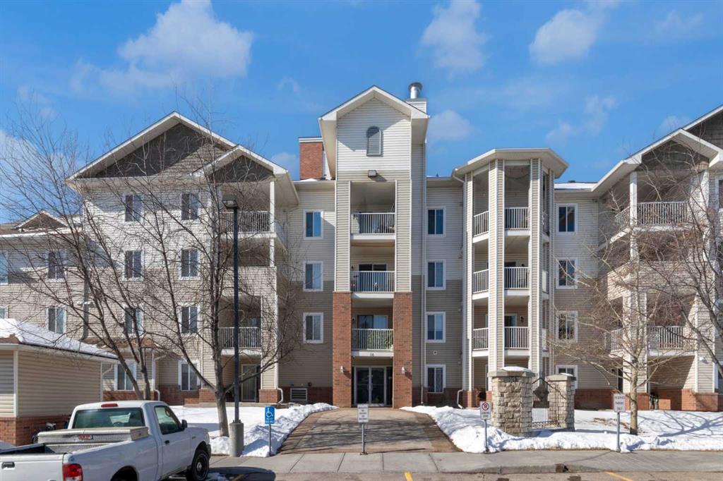 104, 16 Country Village Bay NE, A2289125, Alberta,