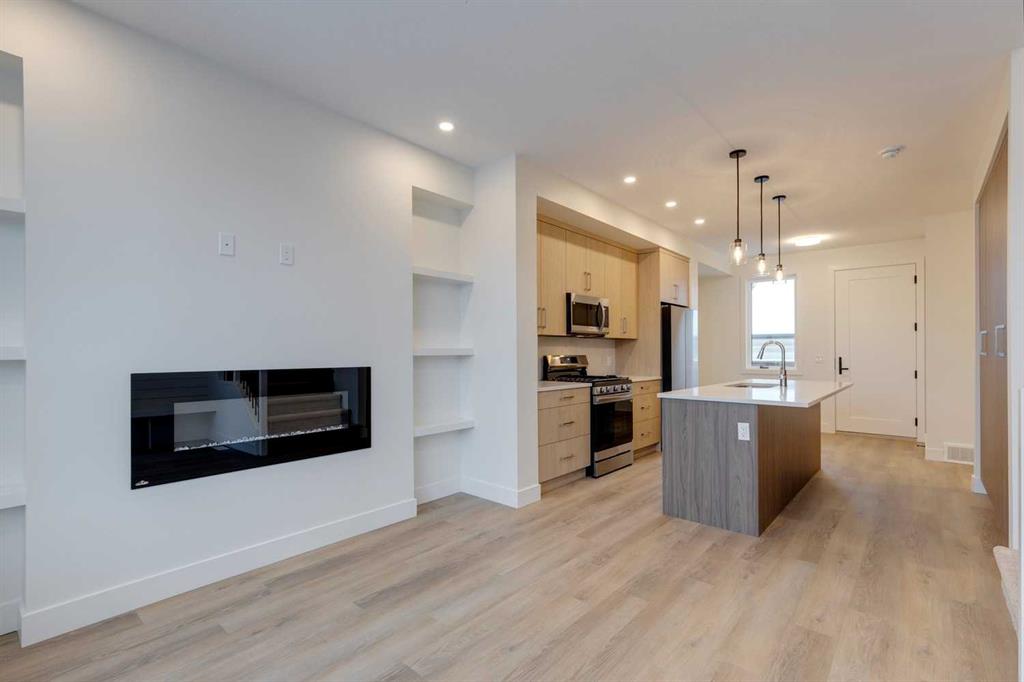 Fourth View of 2124 7 Street NW, Mount Pleasant, Calgary, Alberta, T2M1K3