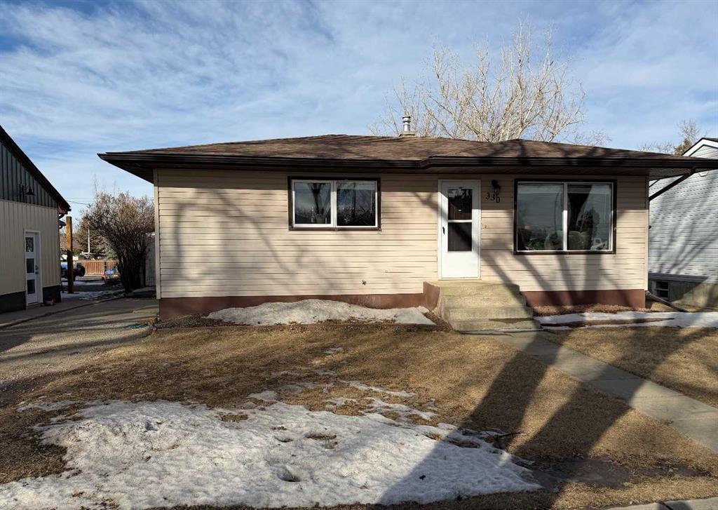 330 3 Avenue E, A2289164, Alberta,