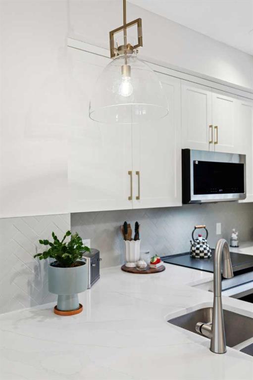 Fourth View of 7, 1935 35 Street SW, Killarney/Glengarry, Calgary, Alberta, T3E 2X4