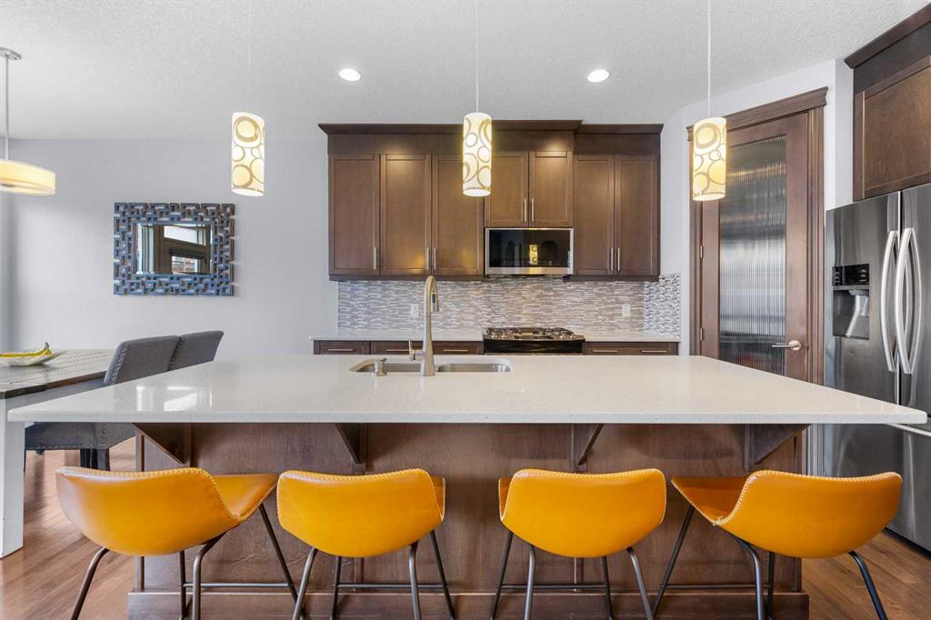 15 Sherwood Square NW, A2289301, Alberta,