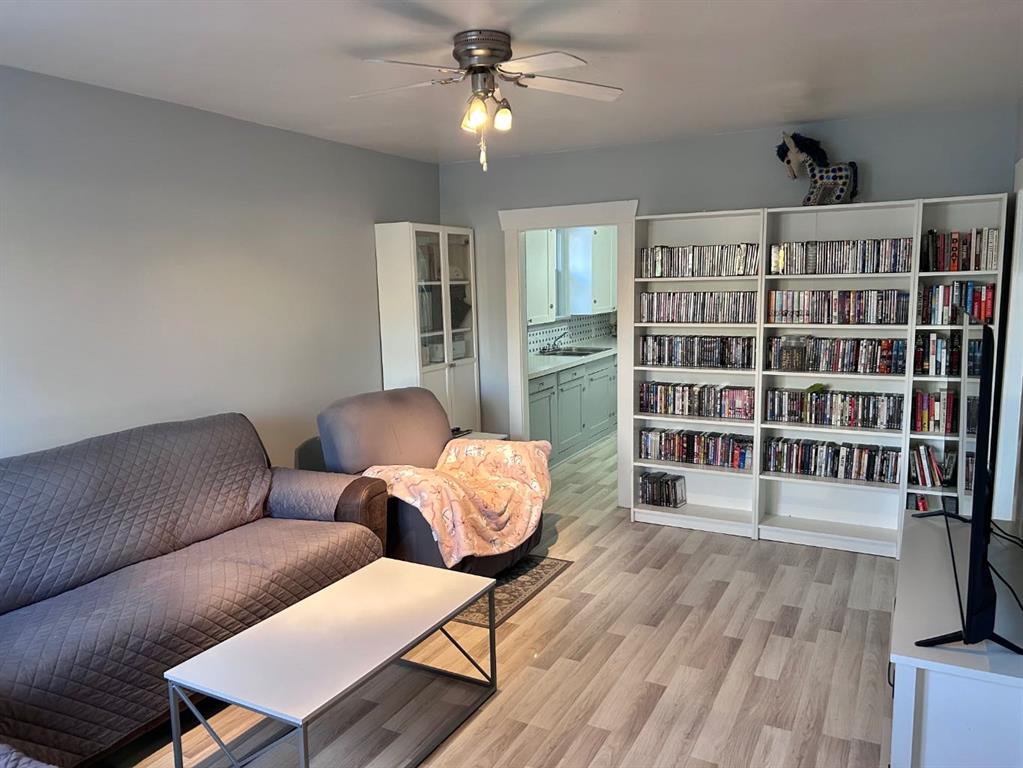 Third View of 516 12a Street N, Senator Buchanan, Lethbridge, Alberta, T1H 2J7